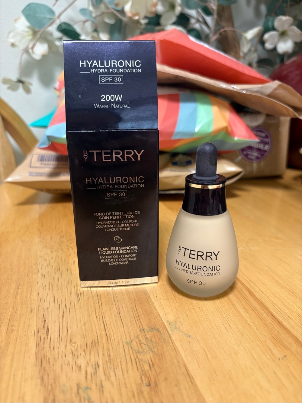 By Terry Hyaluronic Hydra Foundation SPF30, 200W, Full Sz 1oz, BNIB, AUTHENTIC